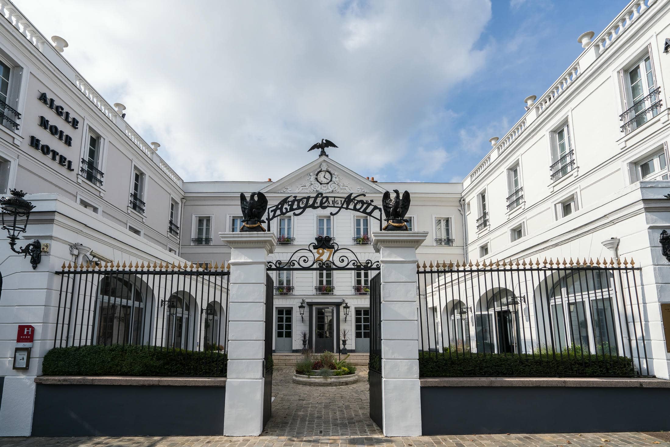 Aigle Noir Hôtel
