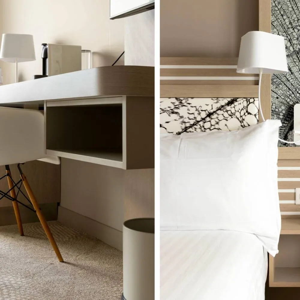 une chambre d'hôtel avec un bureau et un lit